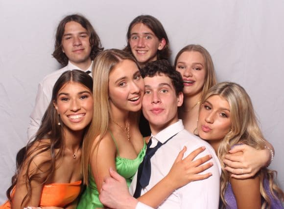 School Formal, Graduations & School Ball Photo Booths - Perth & Melbourne