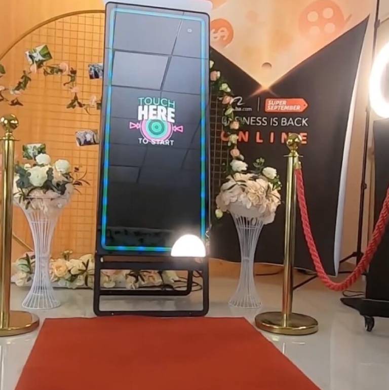 Package Mirror Photo Booth - Adept Photo Booths